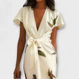 Vestido de satin com atilho