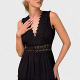Sandra - Vestido Elegante de Renda com Decote em V