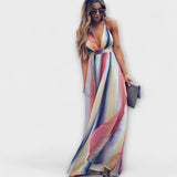 Vestido de senhora com decote em V e riscas multicoloridas