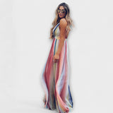 Vestido de senhora com decote em V e riscas multicoloridas