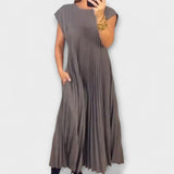 Zairelle – Vestido plissado elegante