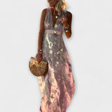 Vestido de pelúcia com decote em V e detalhes de lantejoulas