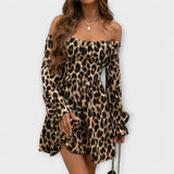 Vestido encantador com estampado de leopardo