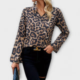 Blusa casual com padrão de leopardo
