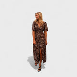 Žaneta - Vestido com Padrão de Leopardo