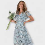 Berta - Vestido com Corte Romântico