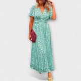 Monika – Vestido Clássico com Decote em V