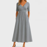 Leona - Vestido Elegante com Decote Especial