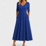 Leona - Vestido Elegante com Decote Especial