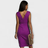 Desi - Vestido com Decote em V e Fenda
