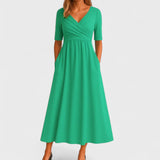 Leona - Vestido Elegante com Decote Especial